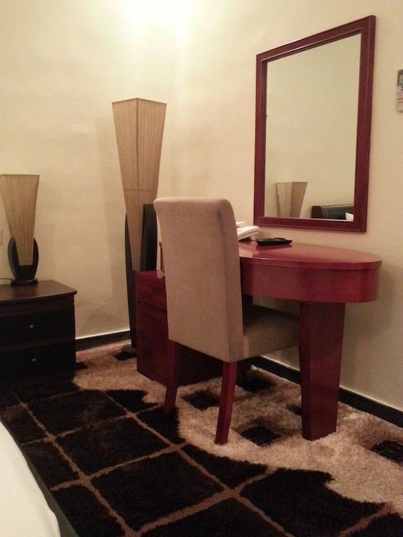 Rimal Suites Apartments Салалах Стая снимка