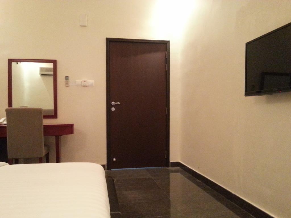 Rimal Suites Apartments Салалах Екстериор снимка