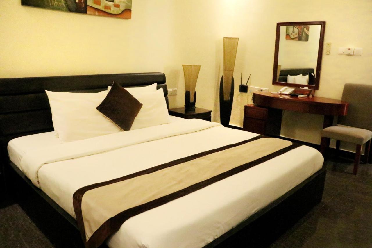Rimal Suites Apartments Салалах Екстериор снимка