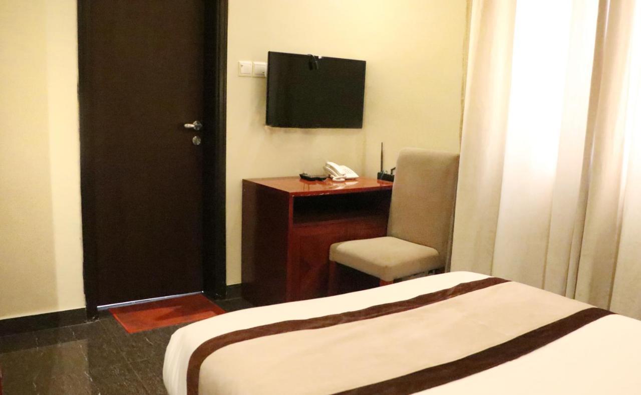 Rimal Suites Apartments Салалах Екстериор снимка