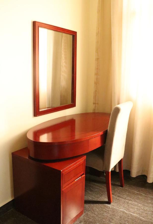 Rimal Suites Apartments Салалах Екстериор снимка