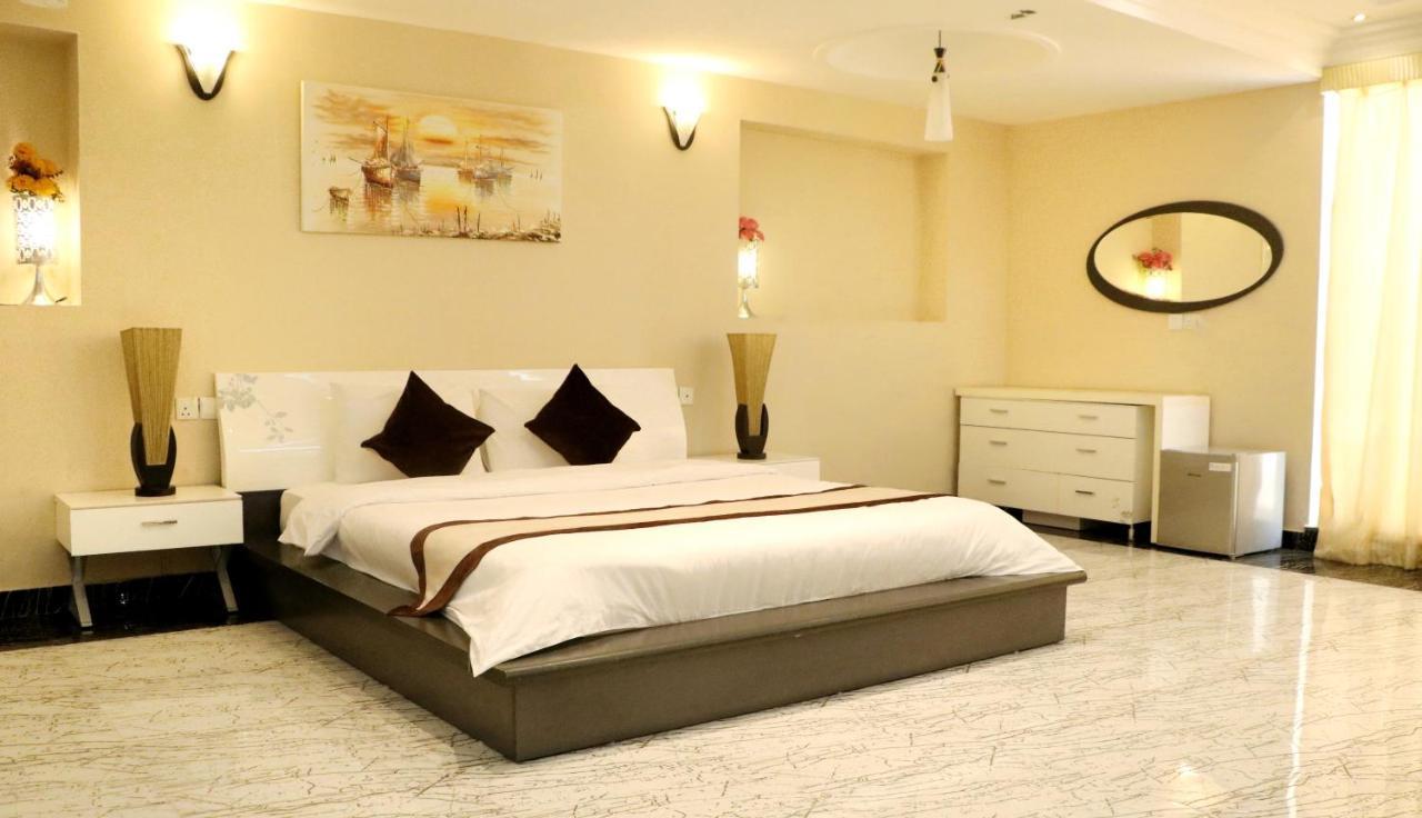 Rimal Suites Apartments Салалах Екстериор снимка