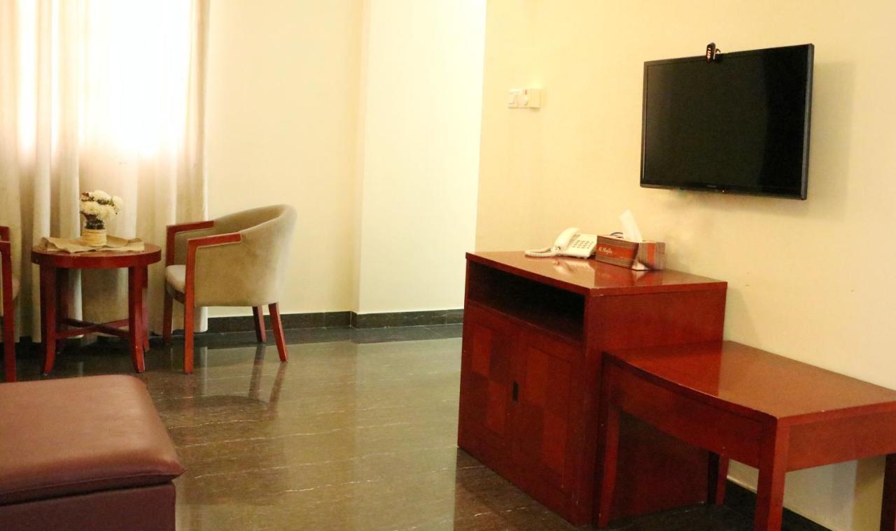 Rimal Suites Apartments Салалах Екстериор снимка