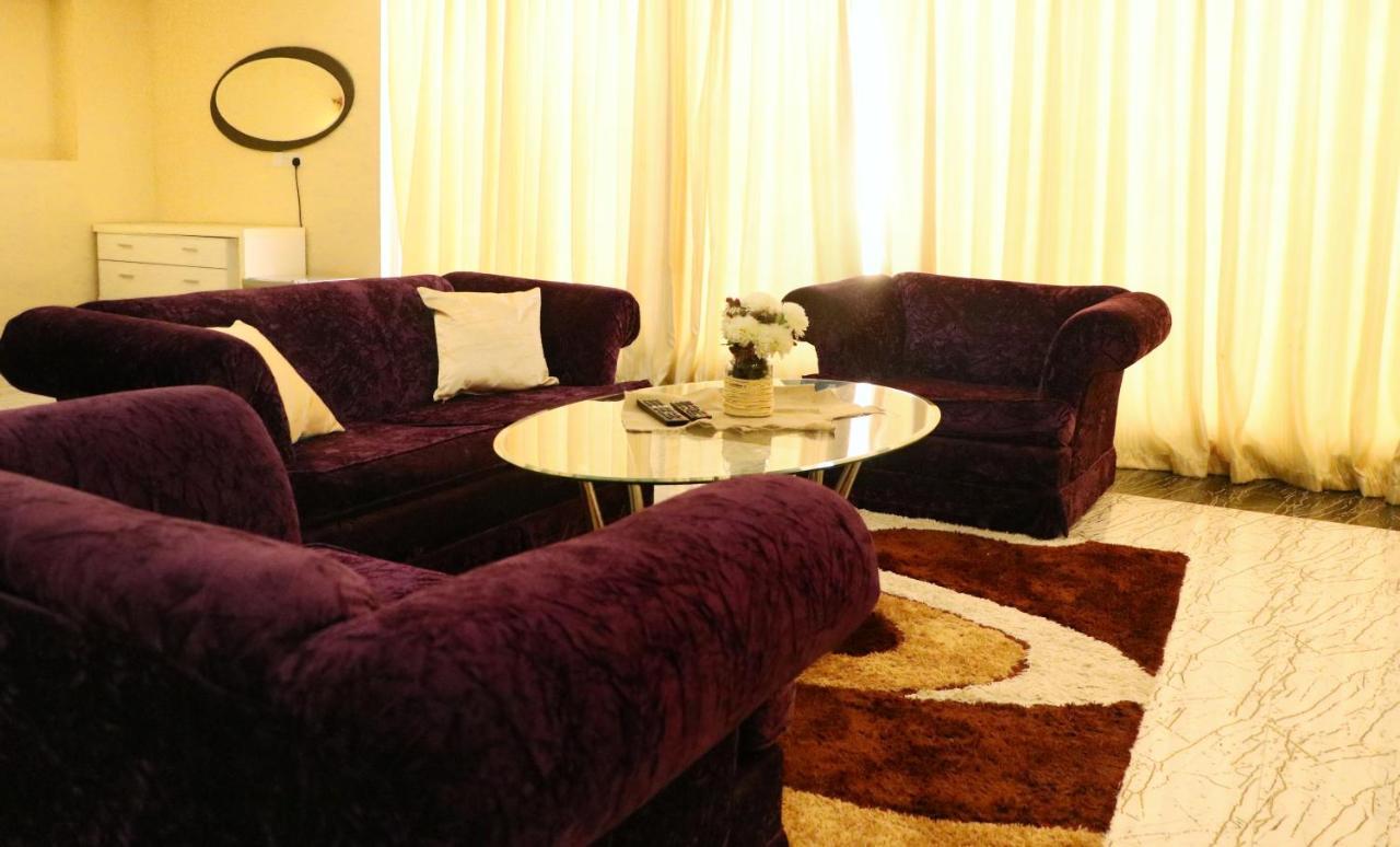 Rimal Suites Apartments Салалах Екстериор снимка